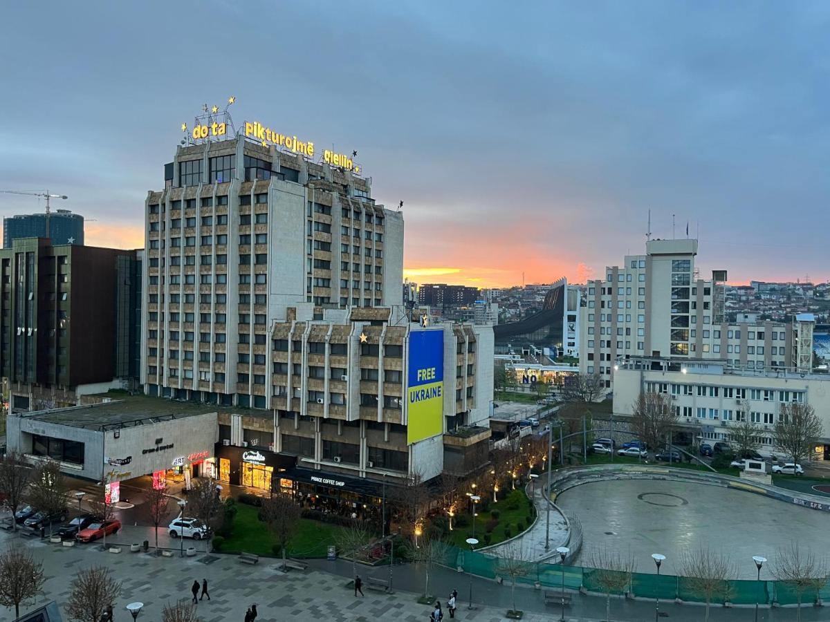 Super Central & Panoramic Nick'S Apartment Pristina Esterno foto